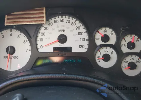 2005 Chevrolet Trailblazer Lt z USA, uszkodzony, nr VIN 1GNDT13S752105066